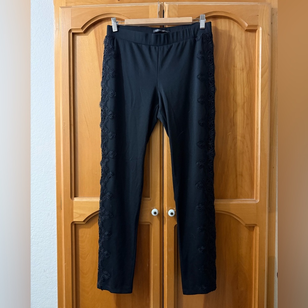 Almost Famous Black Leggings with Lace Detail